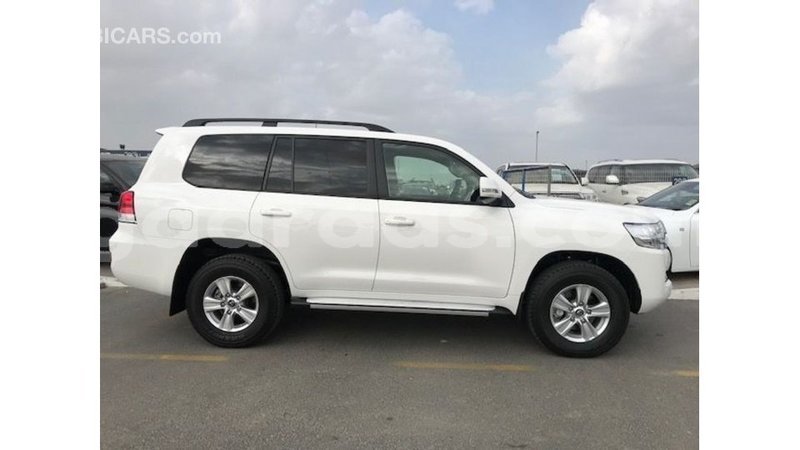 Big with watermark toyota land cruiser dakar import dubai 5182