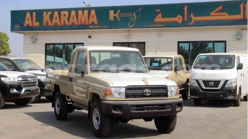 Big with watermark toyota land cruiser dakar import dubai 5186