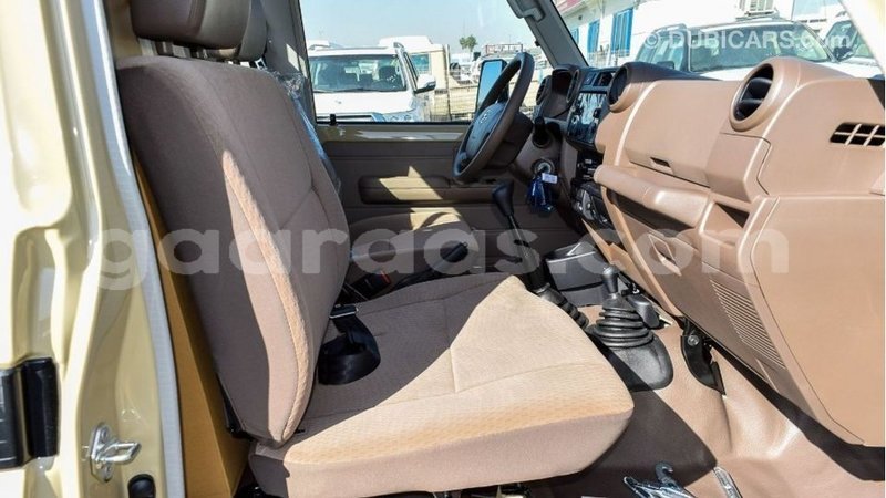 Big with watermark toyota land cruiser dakar import dubai 5206