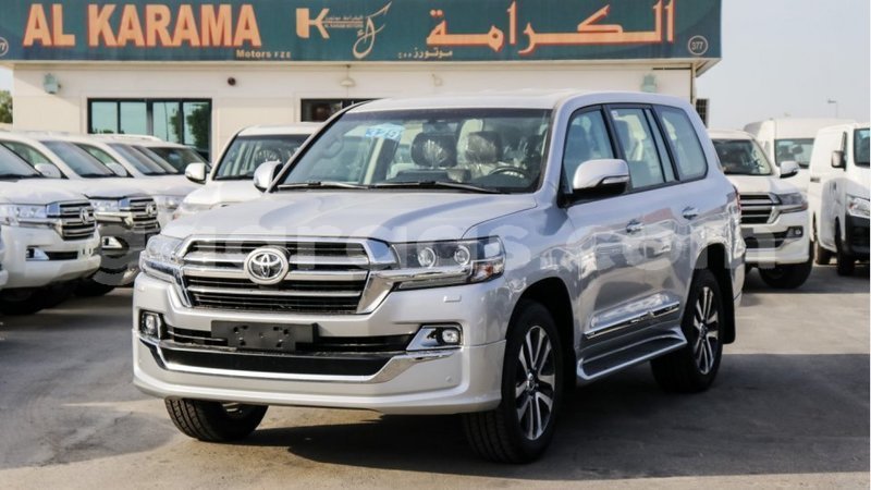 Big with watermark toyota land cruiser dakar import dubai 5216