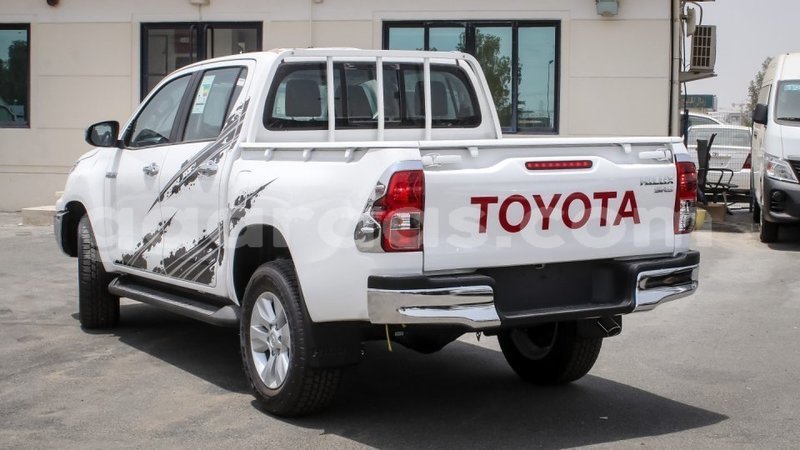 Big with watermark toyota hilux dakar import dubai 5217