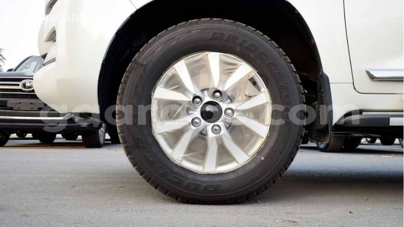 Big with watermark toyota land cruiser dakar import dubai 5226