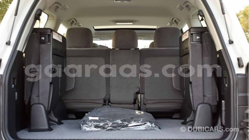 Big with watermark toyota land cruiser dakar import dubai 5226