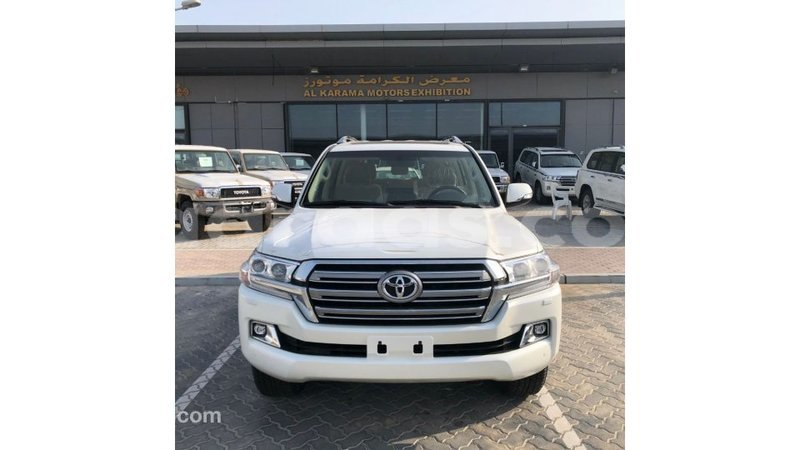 Big with watermark toyota land cruiser dakar import dubai 5254