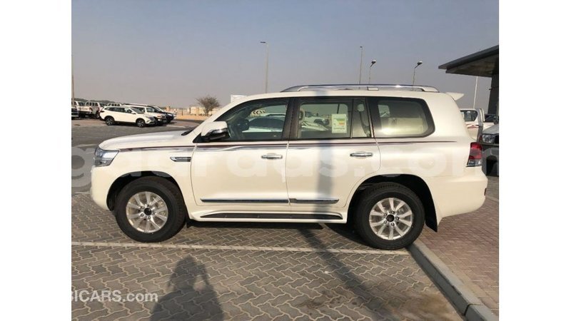 Big with watermark toyota land cruiser dakar import dubai 5254