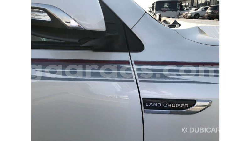 Big with watermark toyota land cruiser dakar import dubai 5254