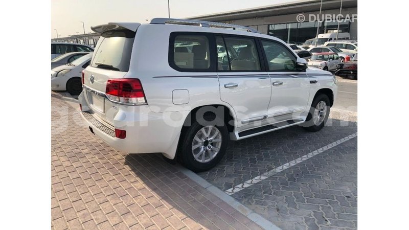 Big with watermark toyota land cruiser dakar import dubai 5254