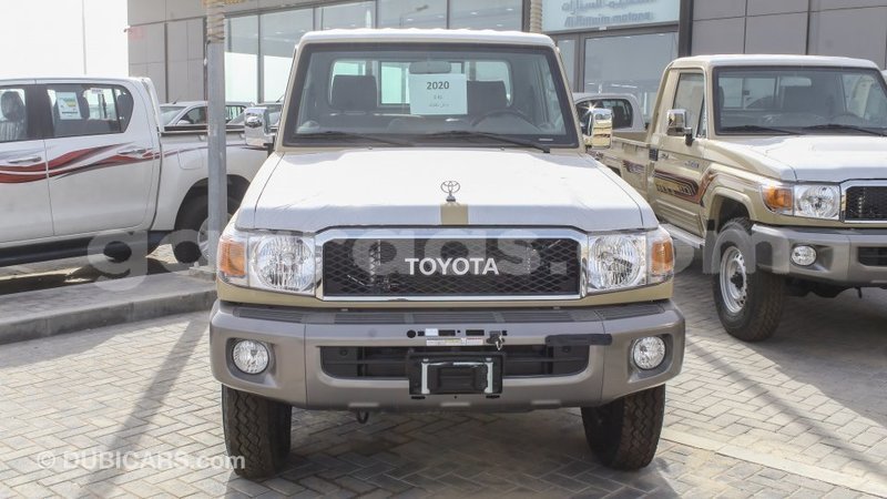 Big with watermark toyota land cruiser dakar import dubai 5269