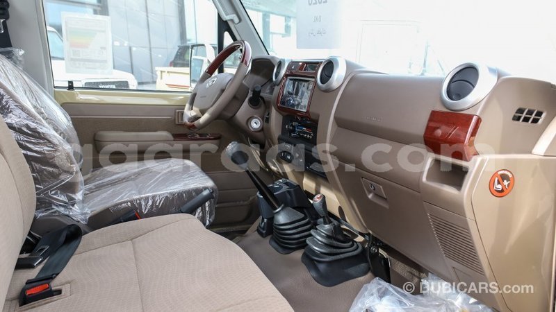 Big with watermark toyota land cruiser dakar import dubai 5269