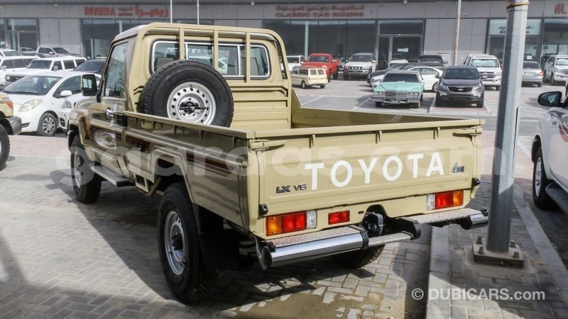 Big with watermark toyota land cruiser dakar import dubai 5269