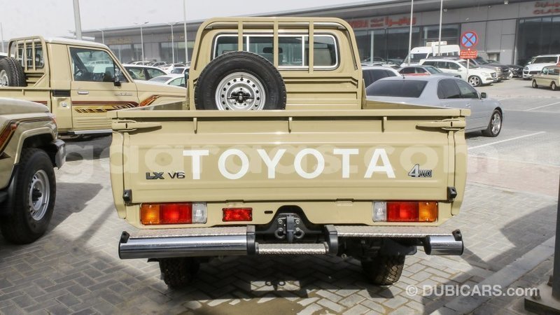 Big with watermark toyota land cruiser dakar import dubai 5269