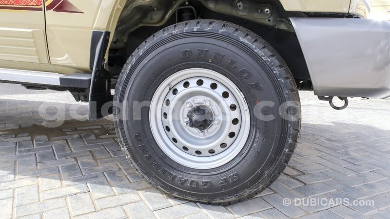 Big with watermark toyota land cruiser dakar import dubai 5269