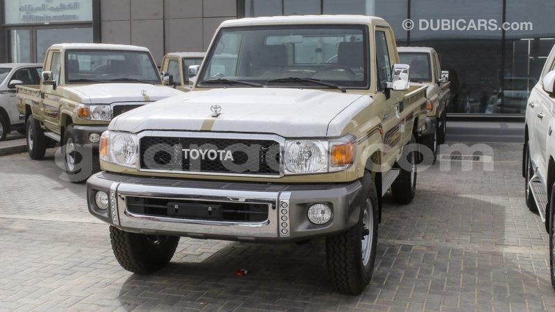 Big with watermark toyota land cruiser dakar import dubai 5270