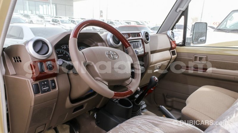 Big with watermark toyota land cruiser dakar import dubai 5270