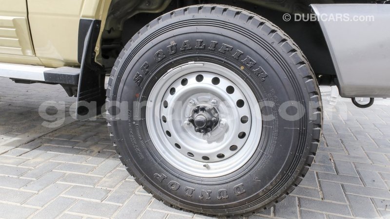 Big with watermark toyota land cruiser dakar import dubai 5270