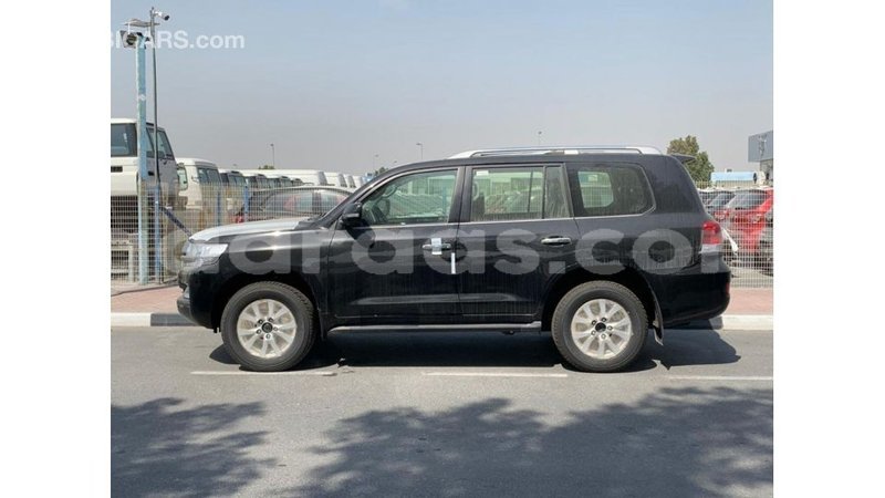 Big with watermark toyota land cruiser dakar import dubai 5282