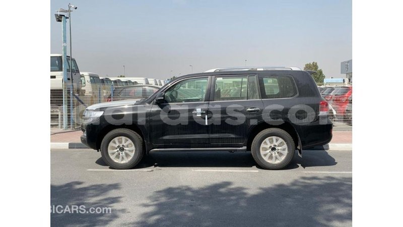 Big with watermark toyota land cruiser dakar import dubai 5282