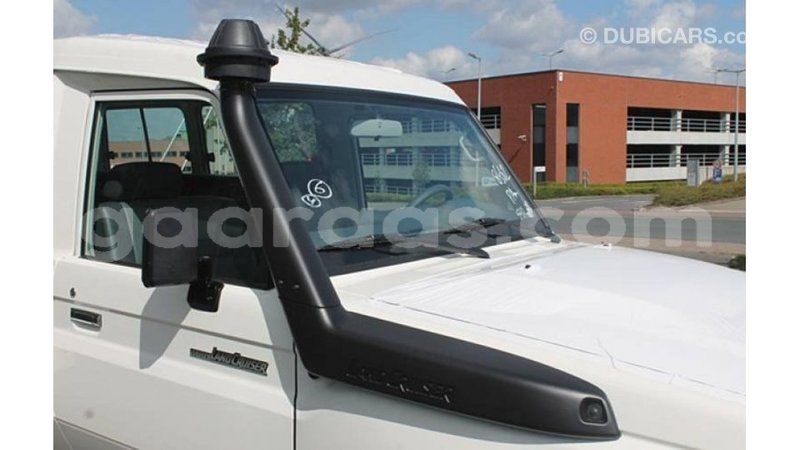 Big with watermark toyota land cruiser dakar import dubai 5284