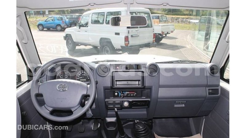 Big with watermark toyota land cruiser dakar import dubai 5324