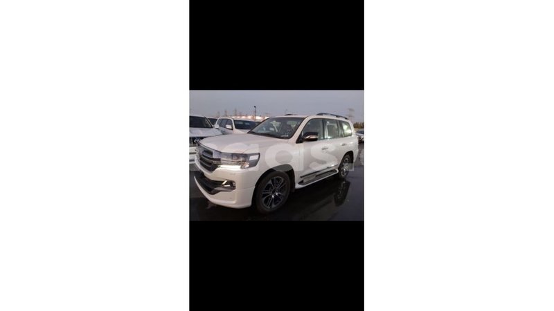 Big with watermark toyota land cruiser dakar import dubai 5376