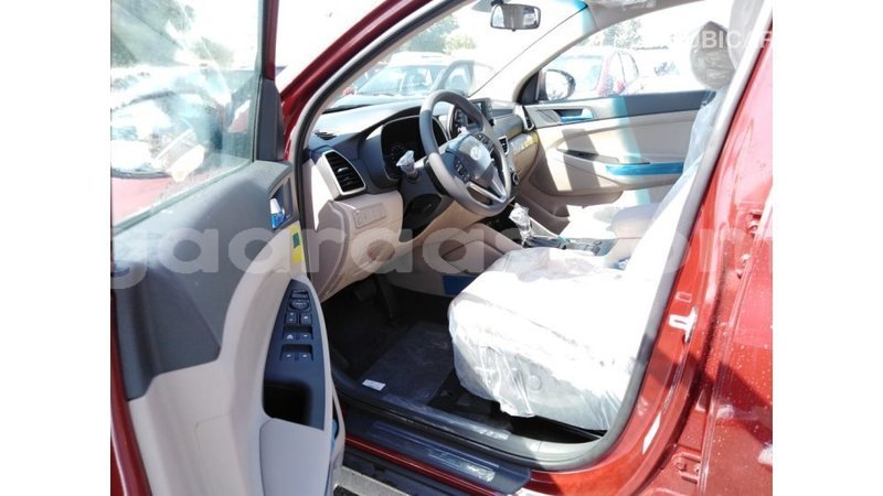 Big with watermark hyundai tucson dakar import dubai 5385