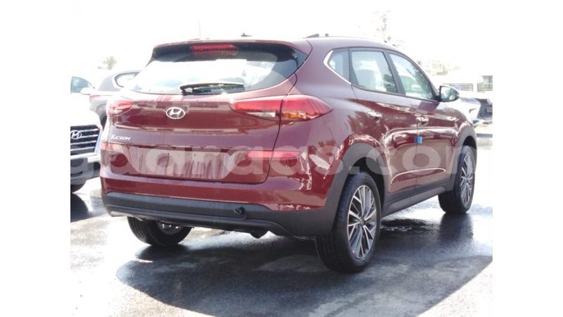 Big with watermark hyundai tucson dakar import dubai 5385