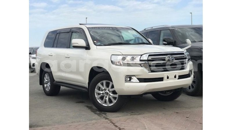 Big with watermark toyota land cruiser dakar import dubai 5402