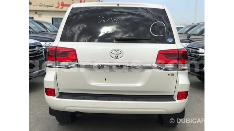 Big with watermark toyota land cruiser dakar import dubai 5402