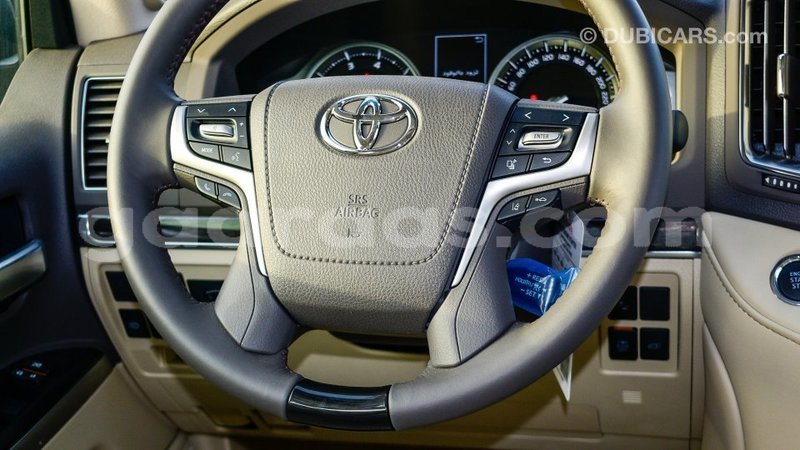 Big with watermark toyota land cruiser dakar import dubai 5409