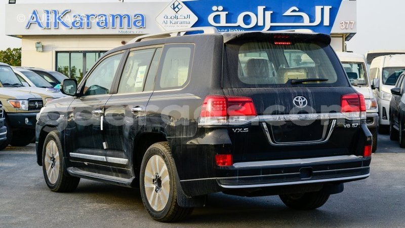 Big with watermark toyota land cruiser dakar import dubai 5409