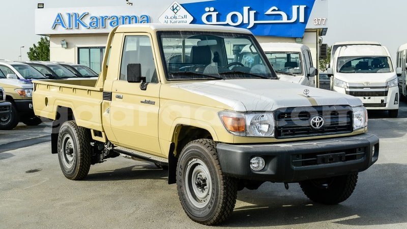 Big with watermark toyota land cruiser dakar import dubai 5417