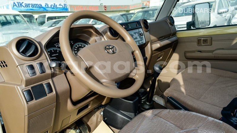 Big with watermark toyota land cruiser dakar import dubai 5417