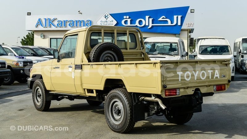 Big with watermark toyota land cruiser dakar import dubai 5417