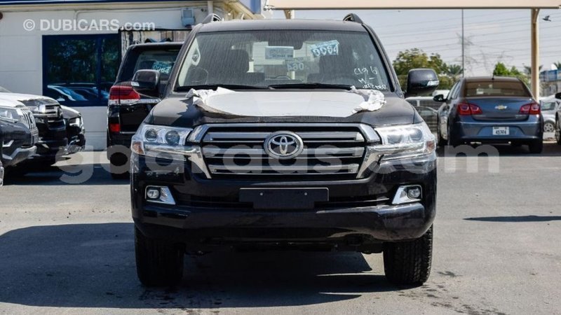 Big with watermark toyota land cruiser dakar import dubai 5426