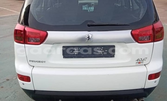 Buy Used Peugeot 4007 White Car in Dakar in Dakar Buy Used Peugeot 4007 White Car in Dakar in Dakar