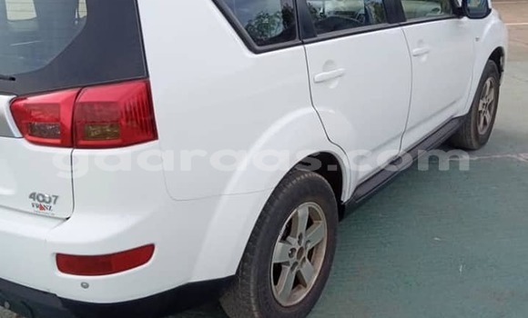 Buy Used Peugeot 4007 White Car in Dakar in Dakar Buy Used Peugeot 4007 White Car in Dakar in Dakar