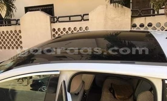 Buy Used Peugeot 5008 White Car in Dakar in Dakar Buy Used Peugeot 5008 White Car in Dakar in Dakar