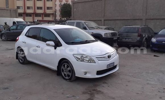 Acheter Occasion Voiture Toyota Auris Blanc à Dakar, Dakar Acheter Occasion Voiture Toyota Auris Blanc à Dakar, Dakar