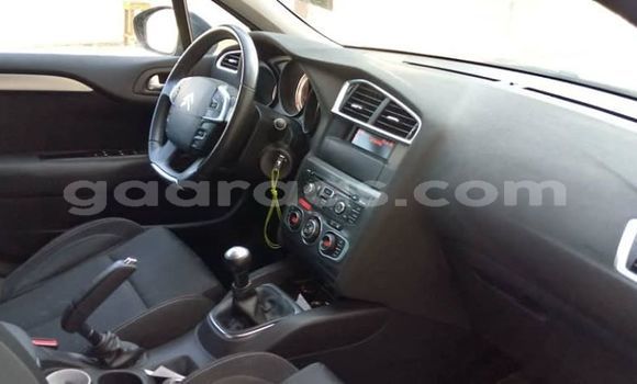 Acheter Occasion Voiture Citroen C4 Noir à Dakar, Dakar Acheter Occasion Voiture Citroen C4 Noir à Dakar, Dakar