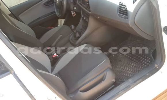 Acheter Occasion Voiture SEAT Leon Blanc à Thiès, Région de Thiès Acheter Occasion Voiture SEAT Leon Blanc à Thiès, Région de Thiès