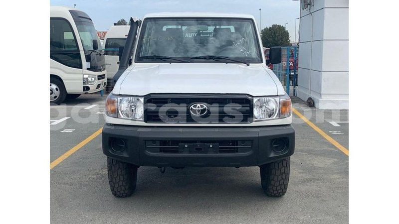 Big with watermark toyota land cruiser dakar import dubai 5475