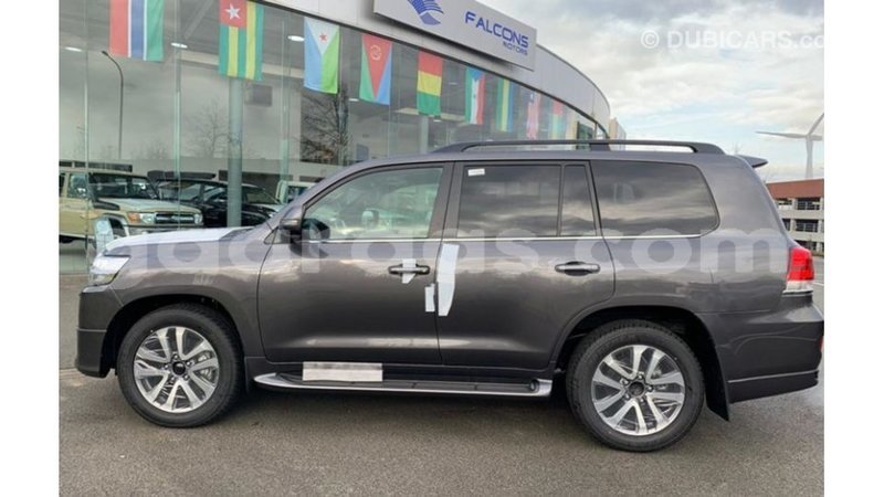 Big with watermark toyota land cruiser dakar import dubai 5476