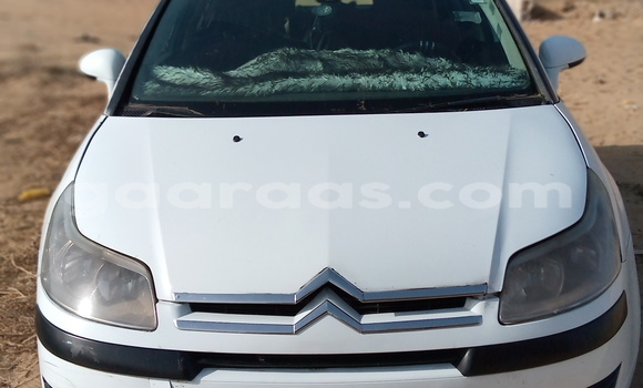Dieundeu Occasion Citroen C4 White Auto in Dakar in Dakar Dieundeu Occasion Citroen C4 White Auto in Dakar in Dakar