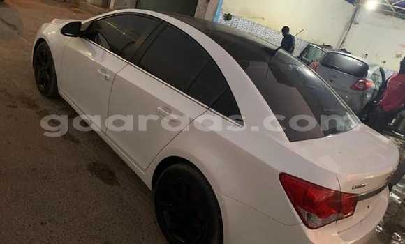 Dieundeu Occasion Chevrolet Cruze White Auto in Dakar in Dakar Dieundeu Occasion Chevrolet Cruze White Auto in Dakar in Dakar