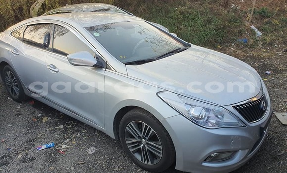 Dieundeu Occasion Hyundai Grandeur Other Auto in Dakar in Dakar Dieundeu Occasion Hyundai Grandeur Other Auto in Dakar in Dakar