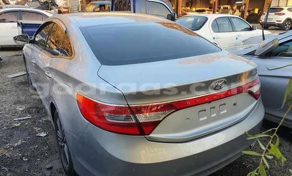 Dieundeu Occasion Hyundai Grandeur Other Auto in Dakar in Dakar Dieundeu Occasion Hyundai Grandeur Other Auto in Dakar in Dakar