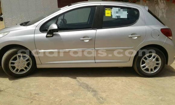 Dieundeu Occasion Peugeot 207 Silver Auto in Dakar in Dakar Dieundeu Occasion Peugeot 207 Silver Auto in Dakar in Dakar