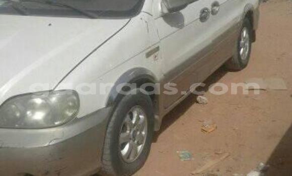 Buy Used Kia Carnival White Car in Dakar in Dakar Buy Used Kia Carnival White Car in Dakar in Dakar