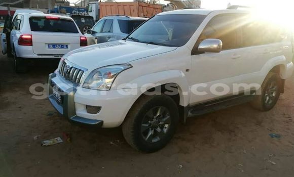 Buy Used Toyota Land Cruiser Prado White Car in Dakar in Dakar Buy Used Toyota Land Cruiser Prado White Car in Dakar in Dakar