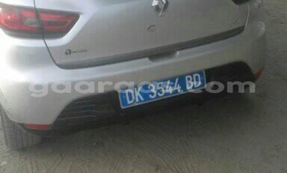 Buy Used Renault Clio Silver Car in Dakar in Dakar Buy Used Renault Clio Silver Car in Dakar in Dakar